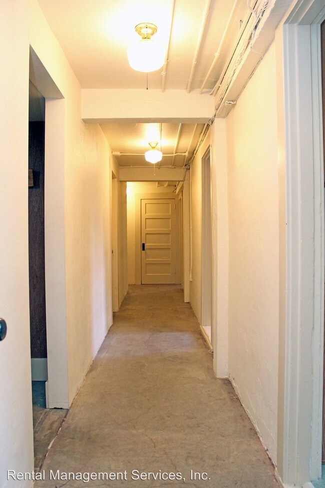 Building Photo - 1624 NE Tillamook St