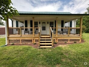 Building Photo - 501 Upper Sand Valley Rd
