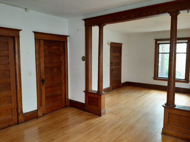 Foto del edificio - 15 Barton Ave SE