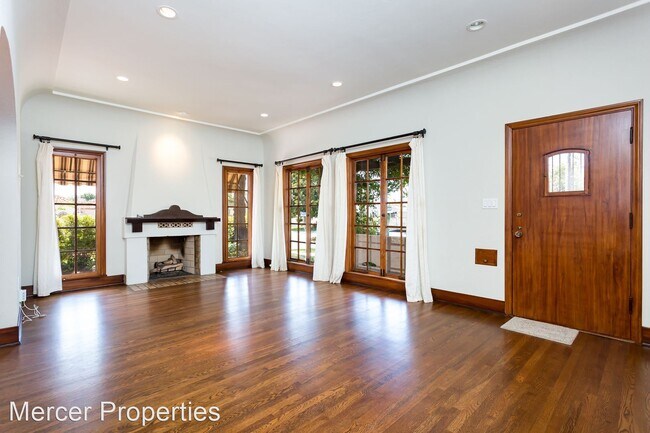 Building Photo - 3 br, 2 bath House - 5011 Kensington Drive