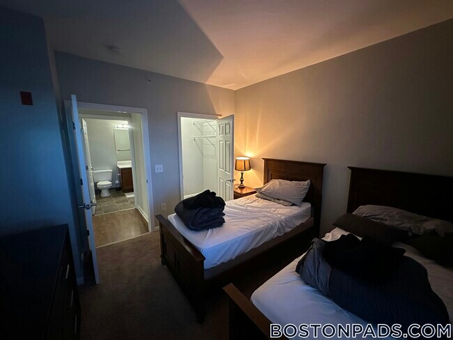 Foto del edificio - 311 Lowell St