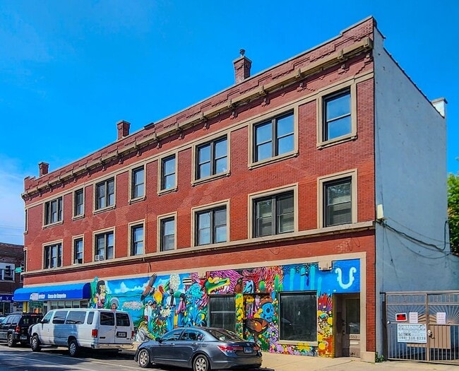 Building Photo - 2552 S Central Park Ave