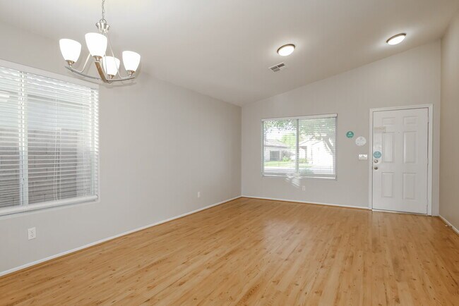 Foto del edificio - 21618 N 33rd Ave