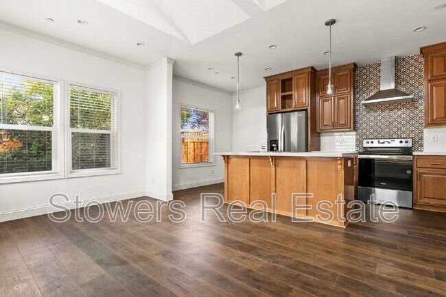 Foto del edificio - 144 Larkwood Cir