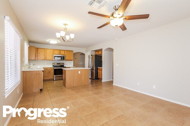 Building Photo - 12654 W Paradise Dr