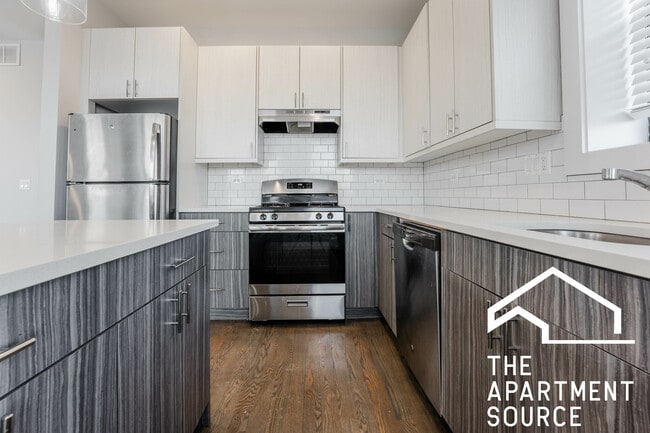 Foto del edificio - 2626 N Rockwell St