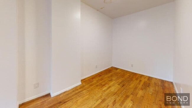 Foto del edificio - 0 bedroom in Manhattan NY 10003