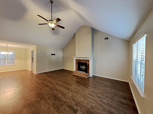 Building Photo - 4119 Chanticleer Drive NW