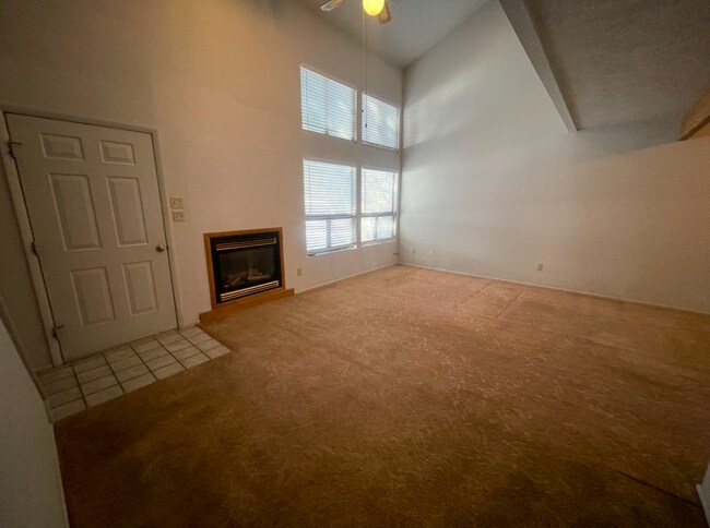 Foto del edificio - DL Sargent