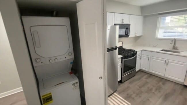 Foto del edificio - 1321 W Sherwin Ave