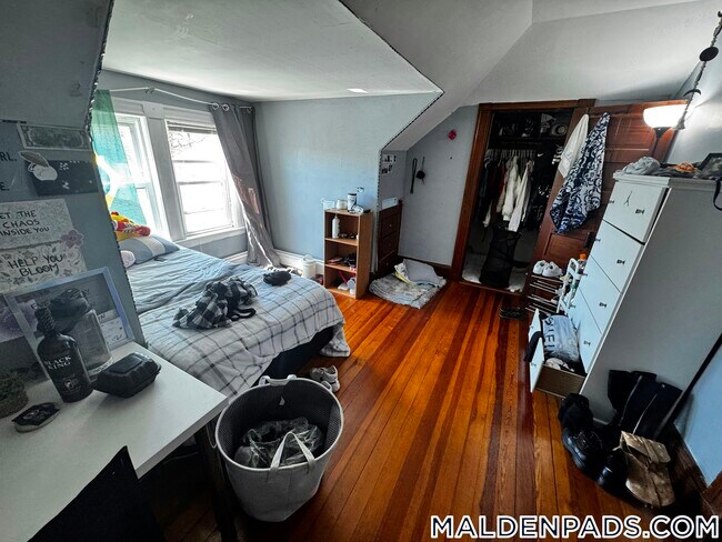 Foto del edificio - 547 Highland Ave