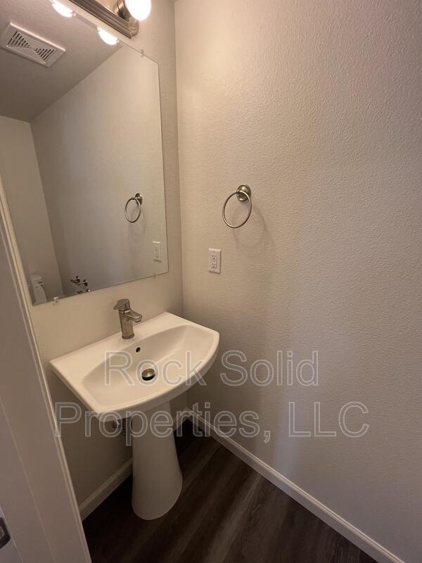 Foto del edificio - 1508 Danny Pl