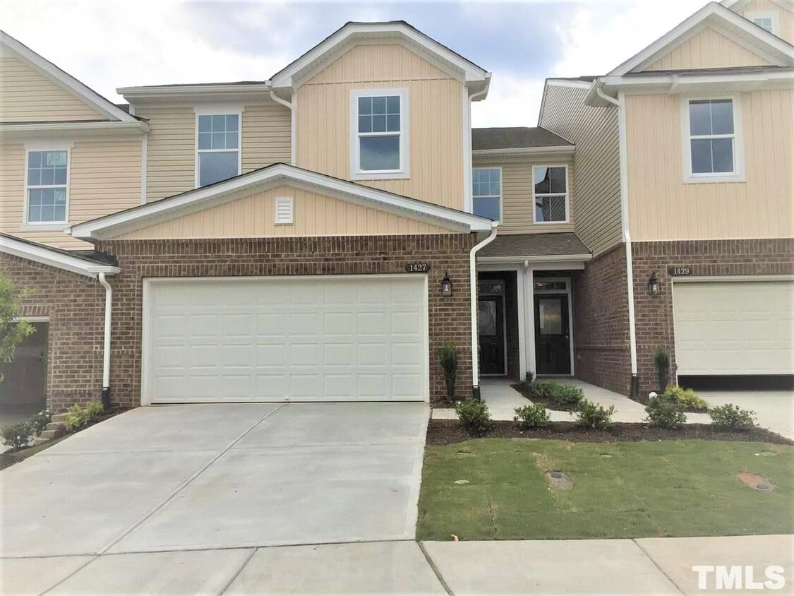 1427 Glenwater Dr, Cary, NC 27519 Townhome Rentals in Cary NC