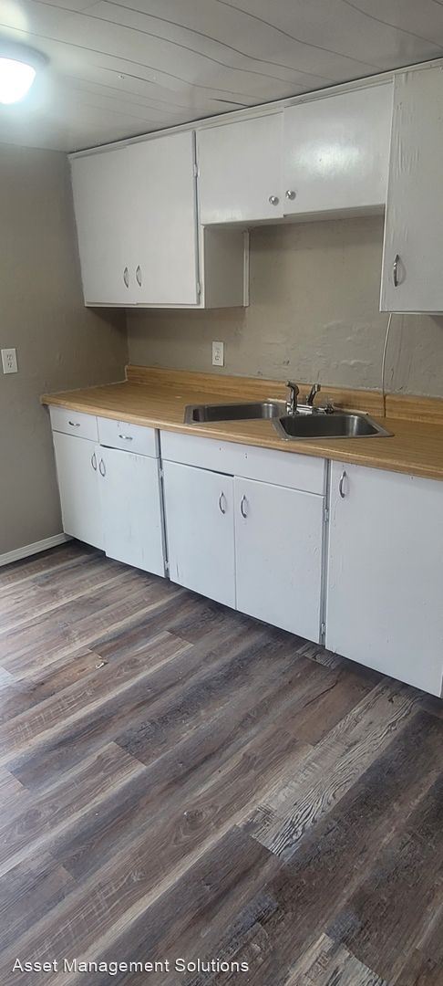 Foto del edificio - 5 br, 1.5 bath House - 616 NW 113th St.