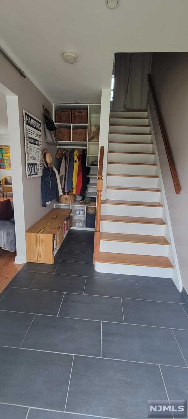 Foto del edificio - 215 Hillside Ave