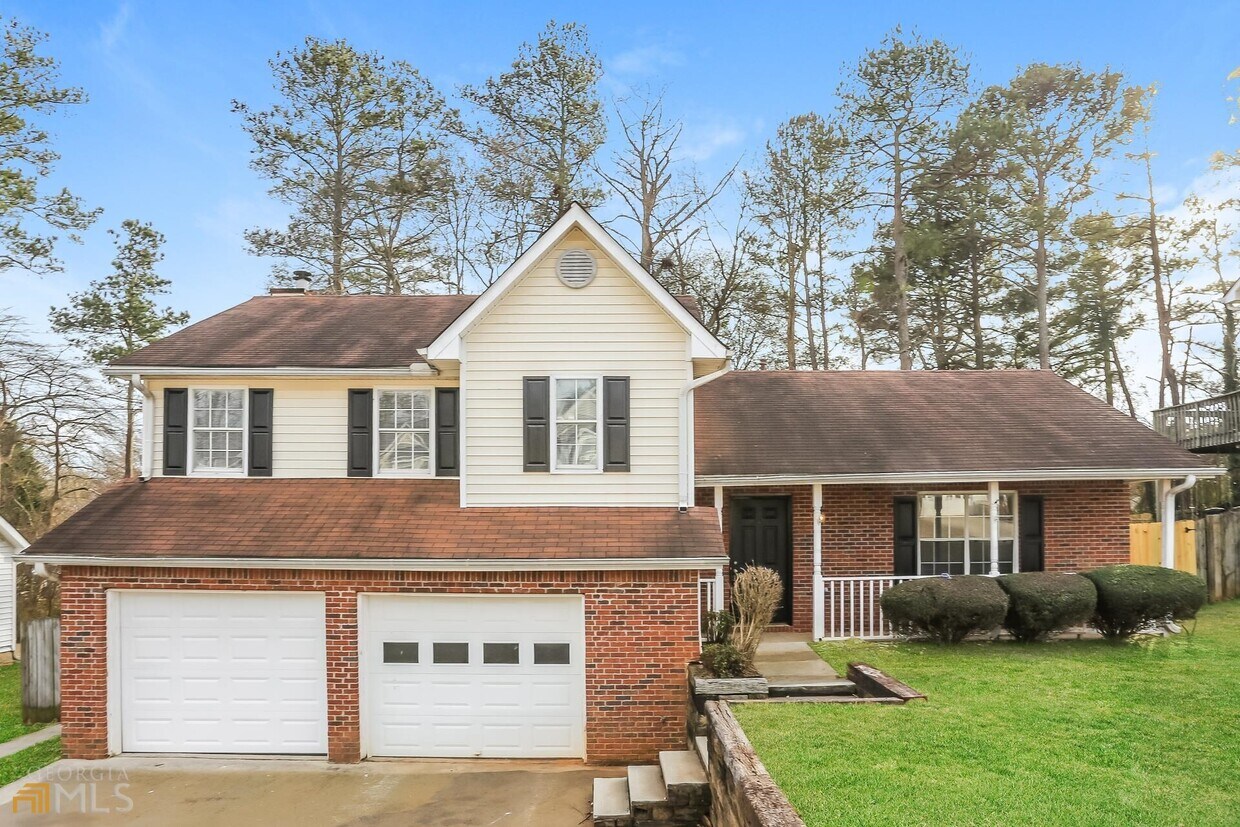 2803 Appaloosa Run, Ellenwood, GA 30294 House for Rent in Ellenwood