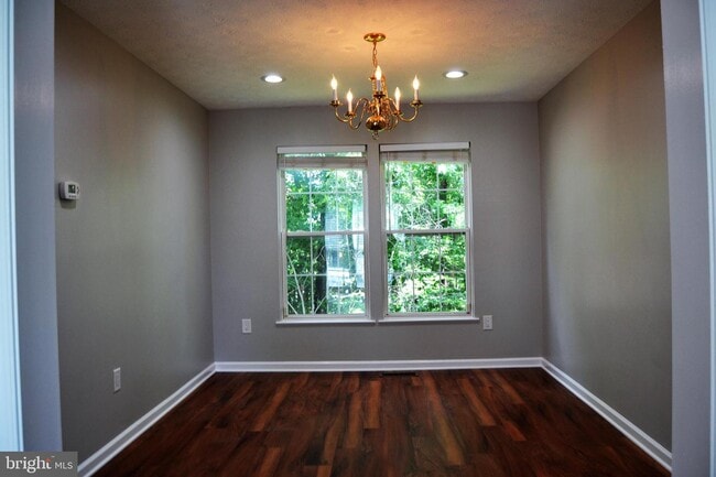 Building Photo - 5601 Kallan Ct