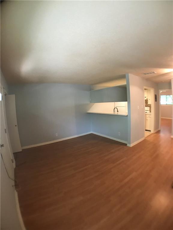 Foto del edificio - 5001 Bull Creek Rd