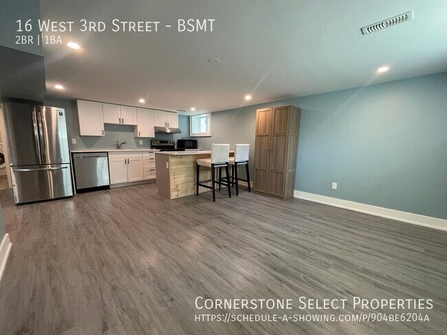 Photo du bâtiment - Spacious Lower Suite By Mohawk College