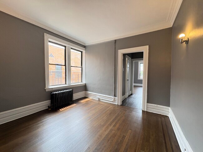810 Broadway Ave 501 - 767 Broadway