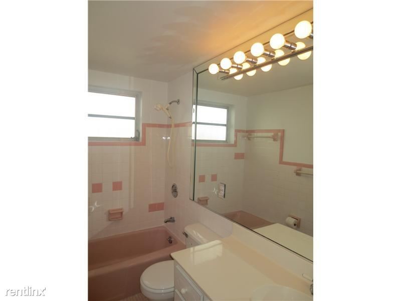 Building Photo - 3 br, 2 bath House - 3310 S Le Jeune Rd