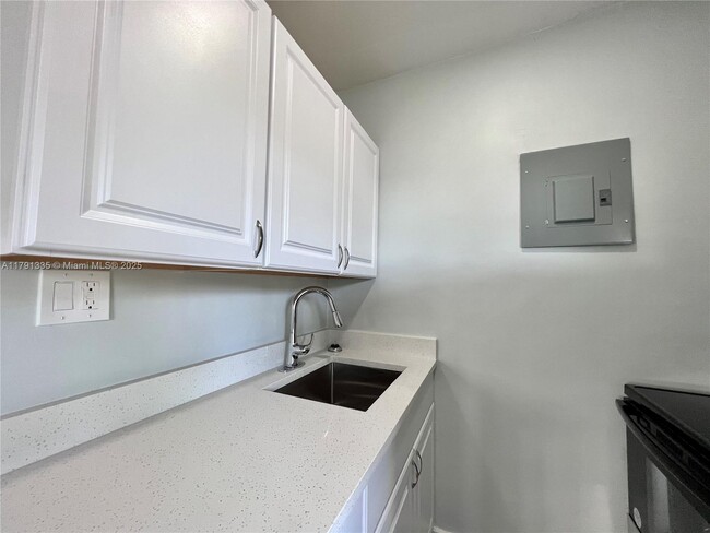 Foto del edificio - 2901 NW 18th St