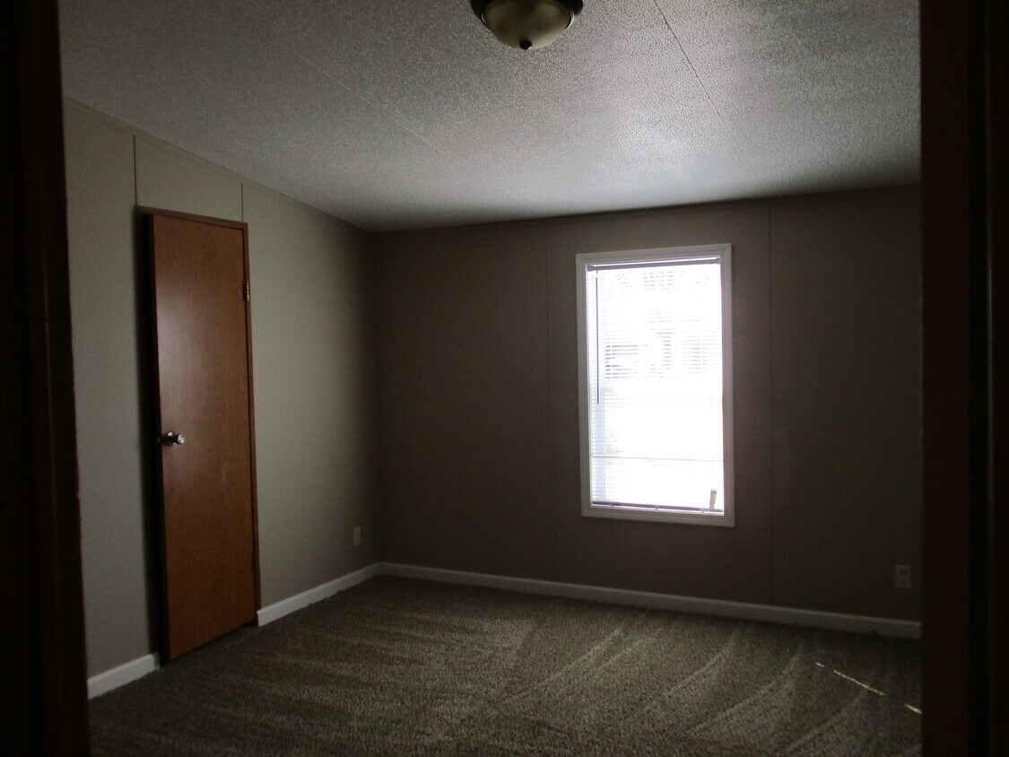 194 Zackary St, Oak Grove, KY 42262 House Rental in Oak Grove, KY