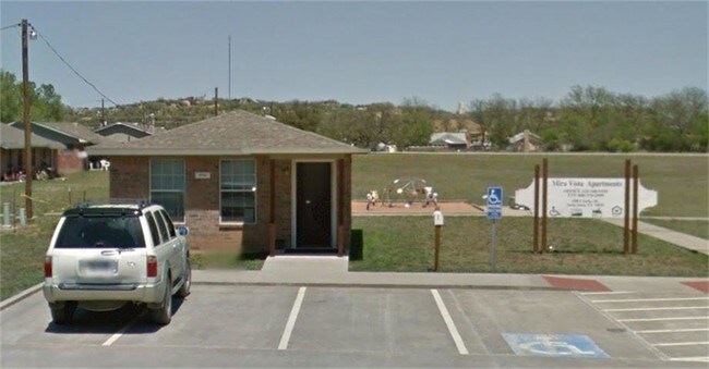 Building Photo - 621 Jefferson St