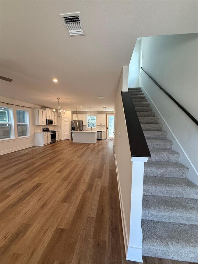 Foto del edificio - 6414 Cowman Wy
