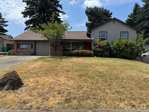 Building Photo - 3809 NE 137th Pl