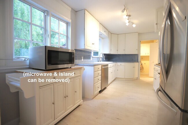 Foto del edificio - Santa Rosa: 3 bedroom, 2 1/2 bath Home wit...