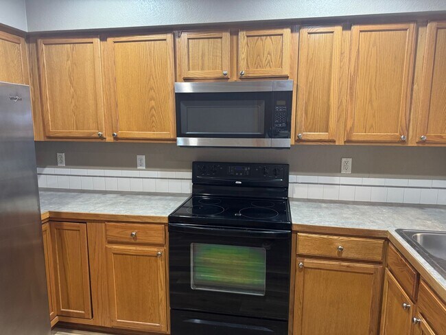 Foto del edificio - West Point Condos