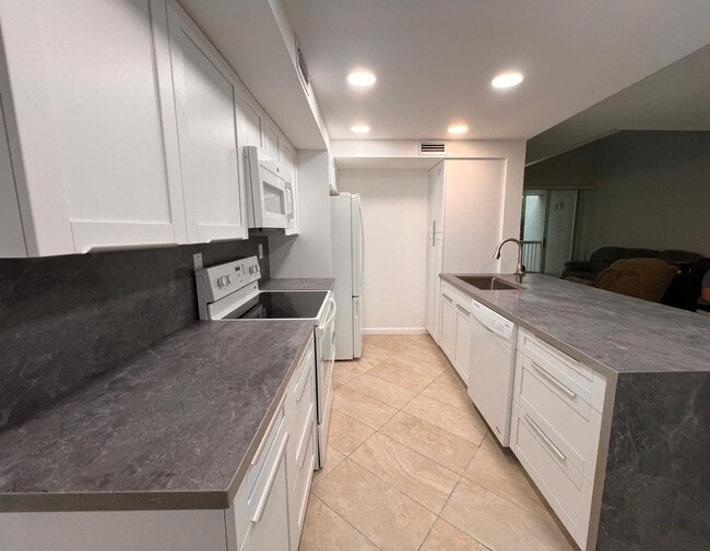 Photo - 4878 NW 97th Pl Apartment