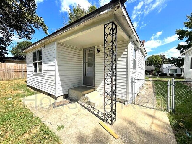 Building Photo - 213 N 20th St