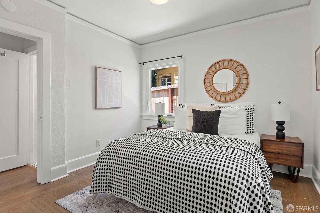 Primary Photo - "Charming 1-Bedroom Oasis in Oakland with ...