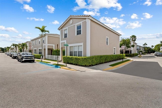 Building Photo - 10584 NW 57th Ct