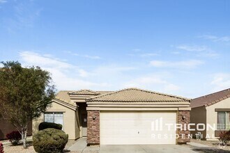 Building Photo - 3332 W Wayland Dr