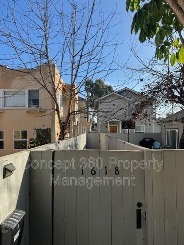 Foto del edificio - 1618 Stanton Pl