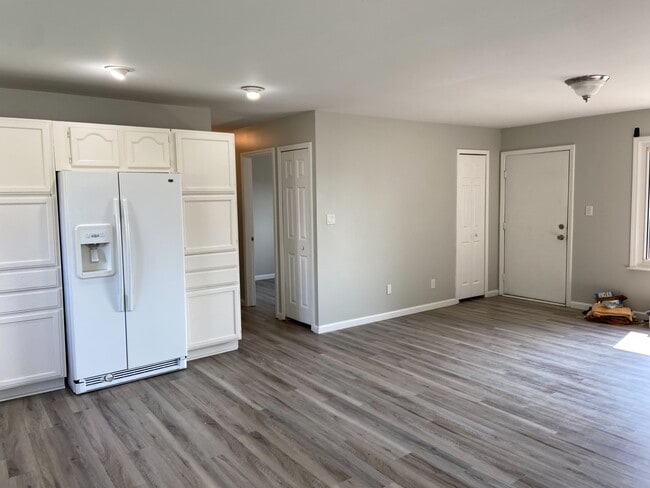 Kitchen - 734 S Walnut St