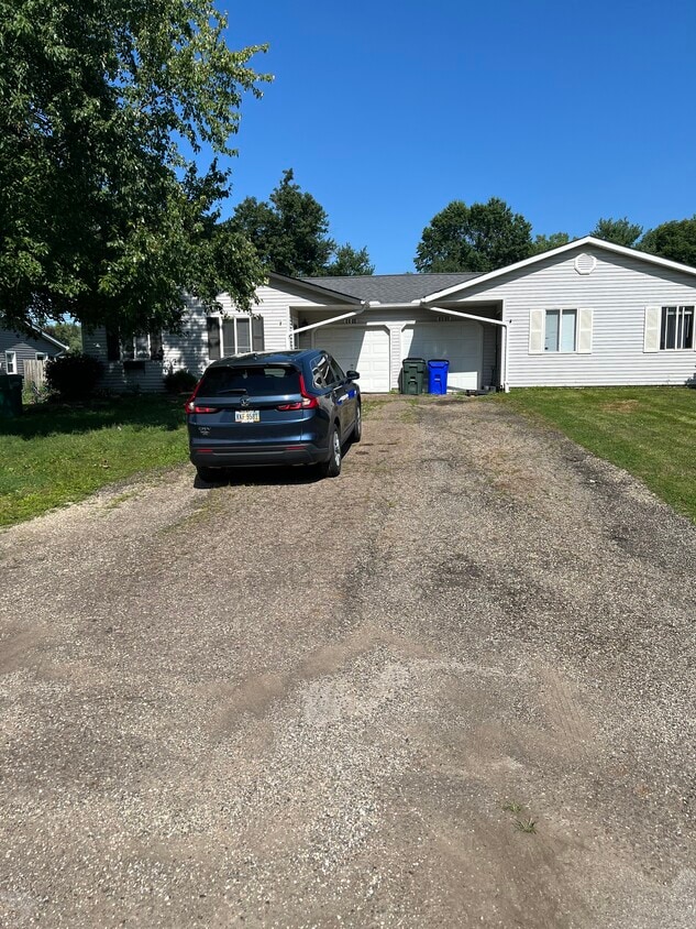 Foto principal - 9294 Gerald Dr