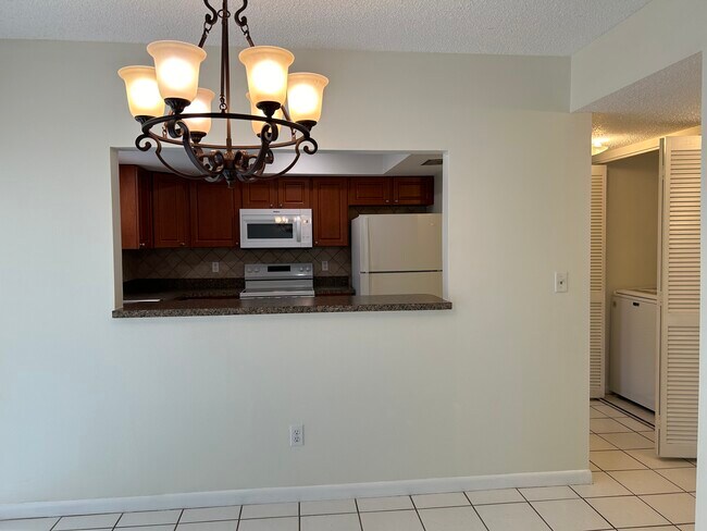 Building Photo - 2569 Forest Run Ct