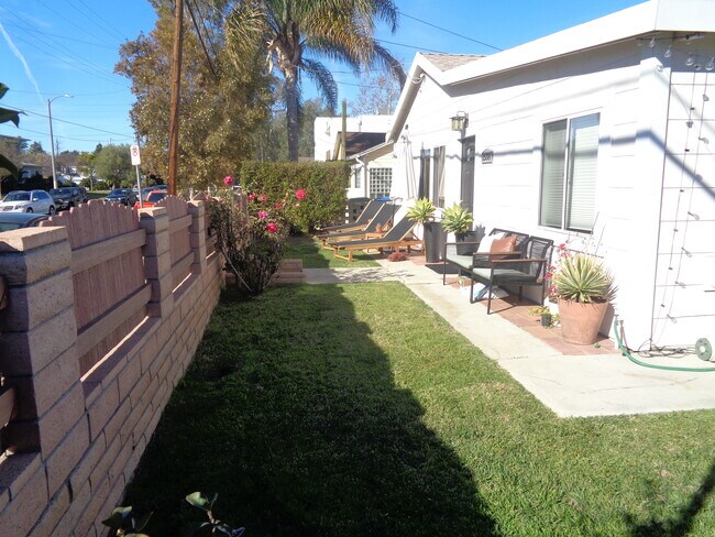 Jardín delantero - 1538 Penmar Ave