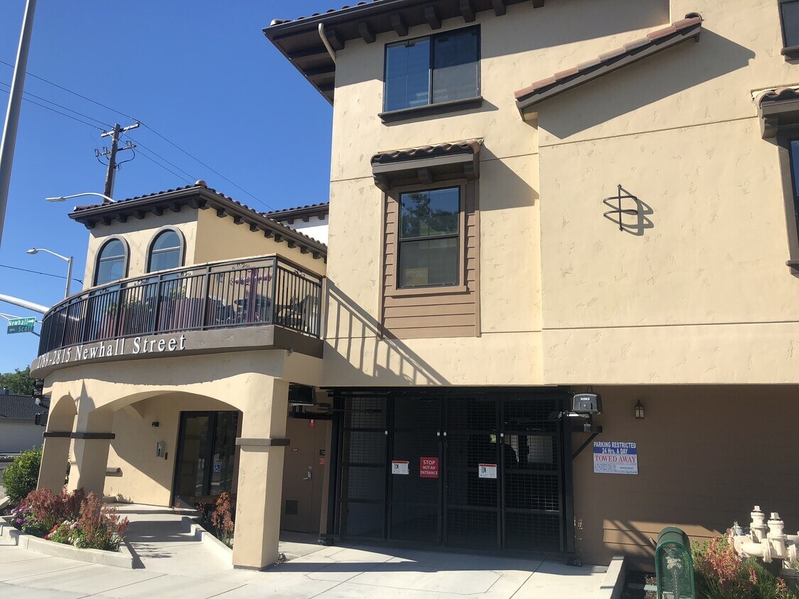 Foto principal - Newhall, Santa Clara