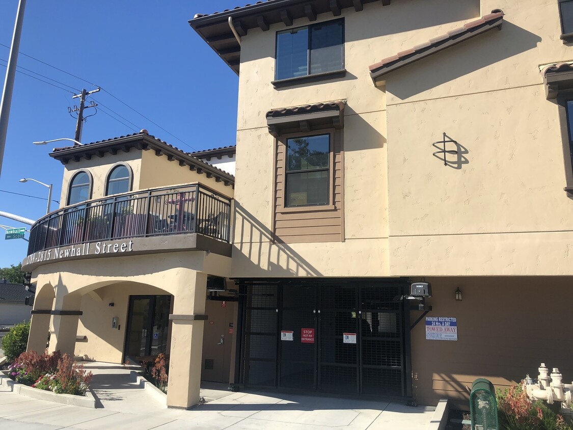 Primary Photo - Newhall, Santa Clara