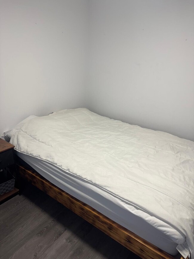 Building Photo - 4823 Rue Saint-Urbain