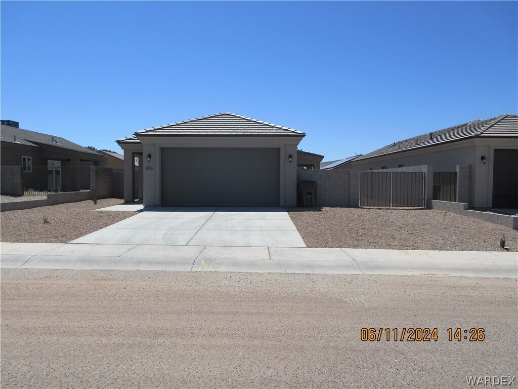 Foto principal - 3555 N Kenneth Rd