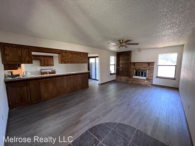 Building Photo - 2 br, 2 bath House - 217 WOODBRIDGE CIRCLE