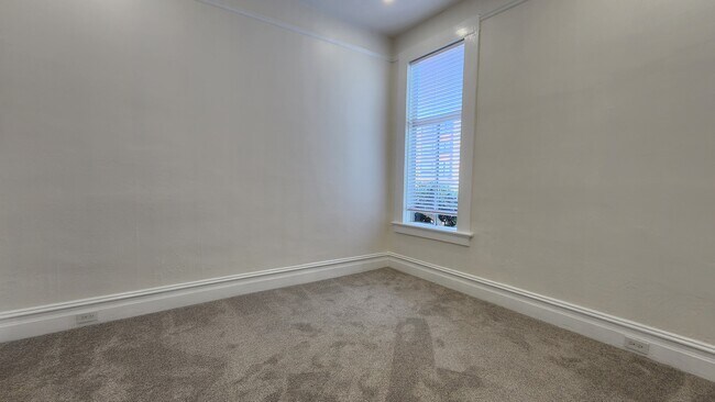 Foto del edificio - 275 Brighton Ave