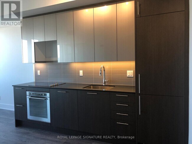 Photo du bâtiment - 403 Church St