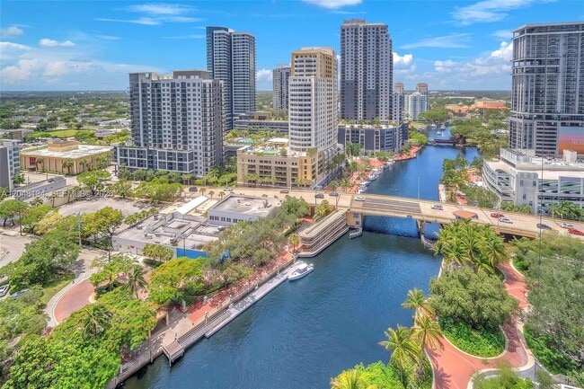 Building Photo - 333 Las Olas Way